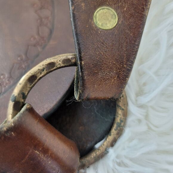 Vintage leather hand tooled shoulder bag 70s - Picture 7 of 13